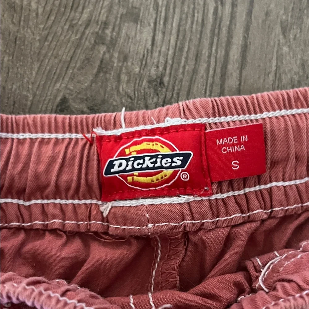 Dickies Women's Contrast Stitch Pull On Shorts.